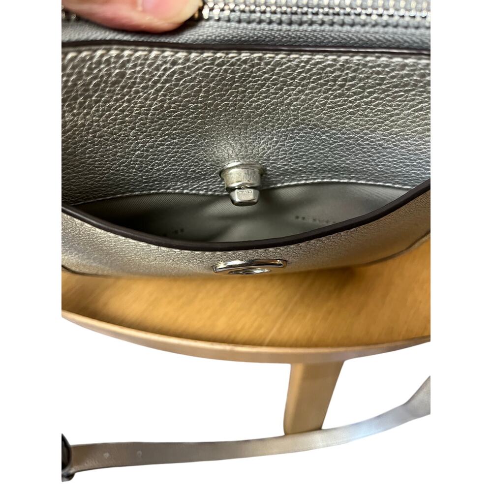 Coach | Silver Chaise Crossbody Pebbled Leather w/Charm Metallic Sheen - Picture 4 of 10